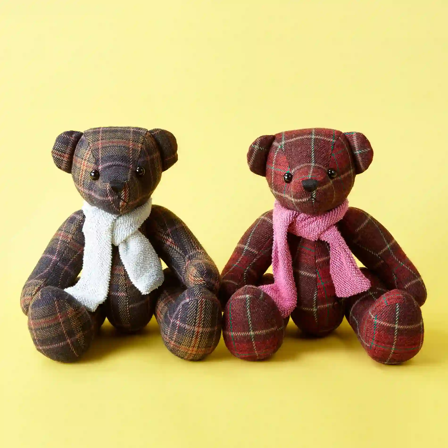 Silve-telling Bear
